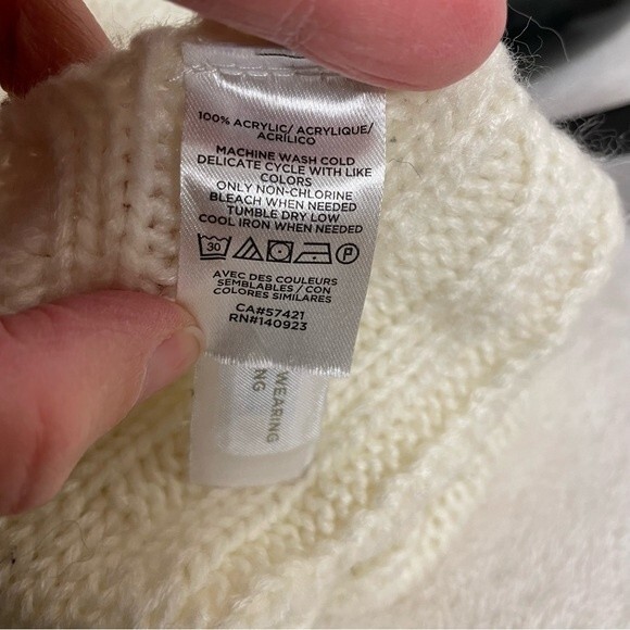 Loft Poncho Sweater Cable Knit Turtleneck Tunic Acrylic Ivory Size Medium Large - Picture 10 of 10